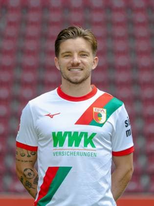 Mads Pedersen FC Augsburg 1907 1 BL, portrait date 2025 2026,