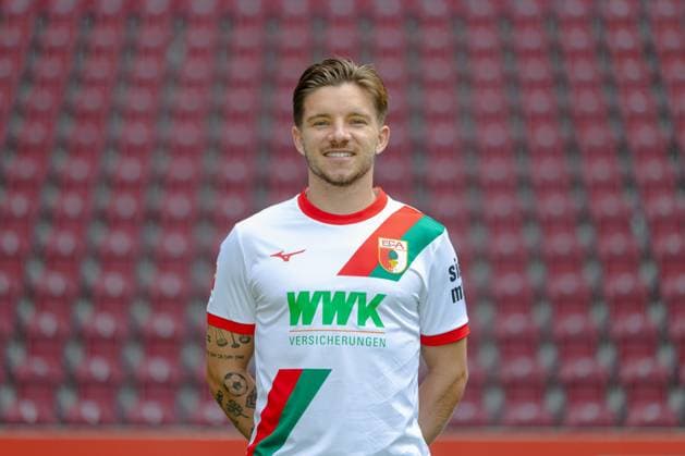 Mads Pedersen FC Augsburg 1907 1 BL, portrait date 2025 2026,