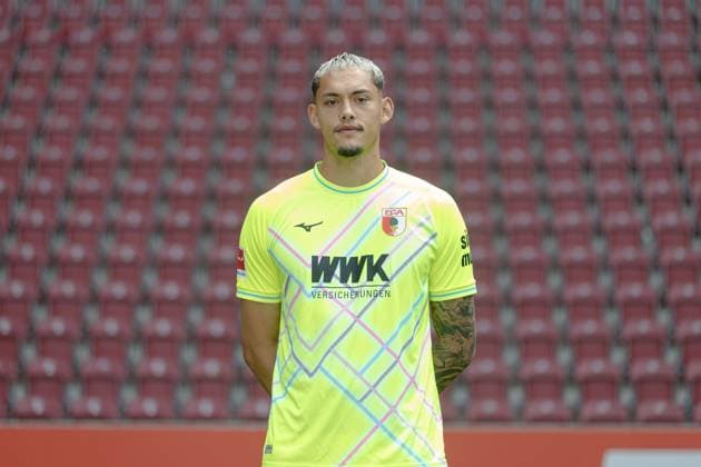 Daniel Klein FC Augsburg 1907 1 BL, portrait date 2025 2026,
