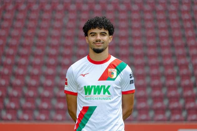 Aiman Dardari FC Augsburg 1907 1 BL, portrait date 2025 2026,