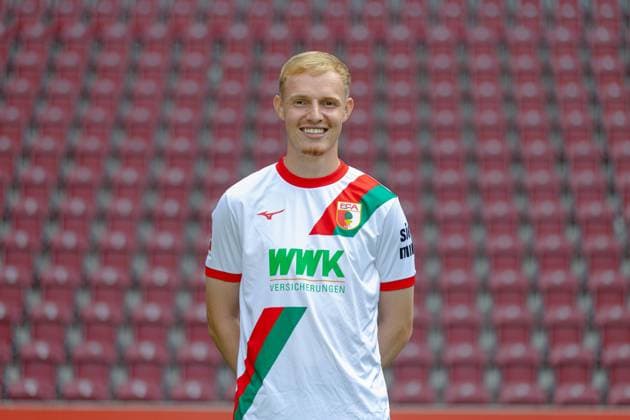 Tim Breithaupt FC Augsburg 1907 1 BL, portrait date 2025 2026,