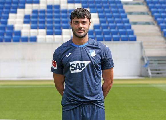 Ozan Kabak Hoffenheim TSG 1899 Hoffenheim Porträttermin 2025 2026 Sinsheim, GER, 06 08 2025 ,Soccer 3 League 2025 2026