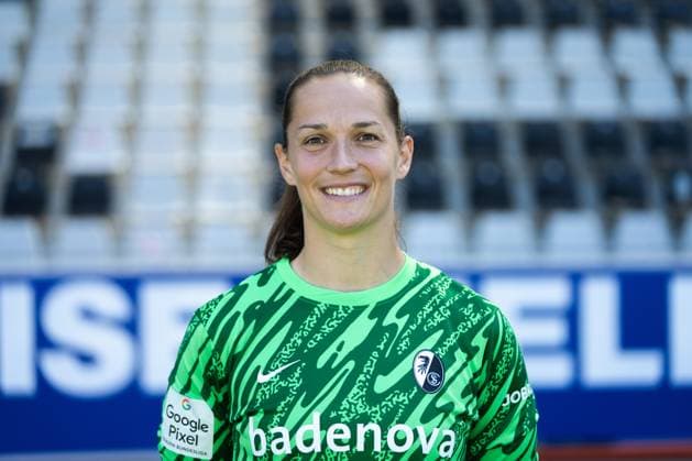 SC Freiburg Women, Media Day, 07 08 2025 Laura Benkarth SC Freiburg, 1 SC Freiburg Women, Media Day, Dreisamstadion, 07 08 2025 DFB DFL REGULATIONS PROHIBIT ANY USE OF PHOTOGRAPHS AS IMAGE SEQUENCES AND OR QUASI VIDEO Copyright: xBEAUTIFULxSPORTS Boscox