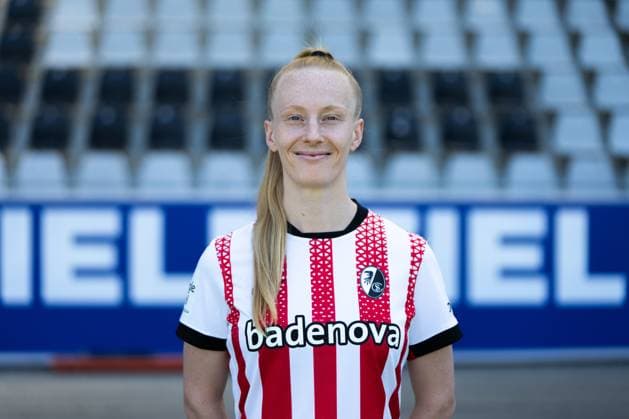 SC Freiburg Women, Media Day, 07 08 2025 Meret Felde SC Freiburg, 4 SC Freiburg Women, Media Day, Dreisamstadion, 07 08 2025 DFB DFL REGULATIONS PROHIBIT ANY USE OF PHOTOGRAPHS AS IMAGE SEQUENCES AND OR QUASI VIDEO Copyright: xBEAUTIFULxSPORTS Boscox