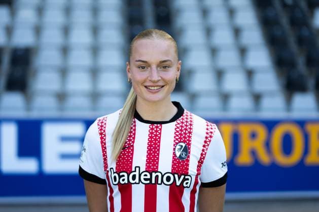 SC Freiburg Women, Media Day, 07 08 2025 Tessa Blumenberg SC Freiburg, 7 SC Freiburg Women, Media Day, Dreisamstadion, 07 08 2025 DFB DFL REGULATIONS PROHIBIT ANY USE OF PHOTOGRAPHS AS IMAGE SEQUENCES AND OR QUASI VIDEO Copyright: xBEAUTIFULxSPORTS Boscox