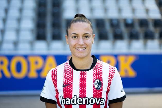 SC Freiburg Women, Media Day, 07 08 2025 Selina Vobian SC Freiburg, 10 SC Freiburg Women, Media Day, Dreisamstadion, 07 08 2025 DFB DFL REGULATIONS PROHIBIT ANY USE OF PHOTOGRAPHS AS IMAGE SEQUENCES AND OR QUASI VIDEO Copyright: xBEAUTIFULxSPORTS Boscox