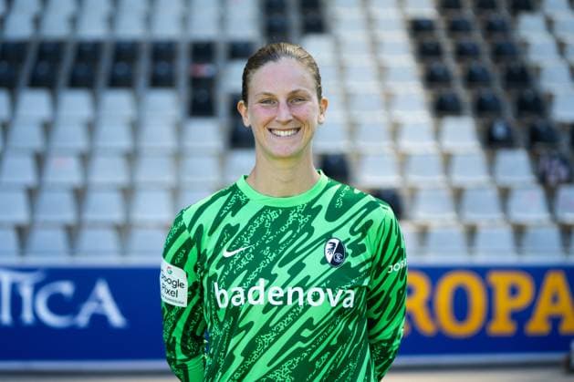SC Freiburg Women, Media Day, 07 08 2025 Sarah Lisa Dübel SC Freiburg, 32 SC Freiburg Women, Media Day, Dreisamstadion, 07 08 2025 DFB DFL REGULATIONS PROHIBIT ANY USE OF PHOTOGRAPHS AS IMAGE SEQUENCES AND OR QUASI VIDEO Copyright: xBEAUTIFULxSPORTS Boscox