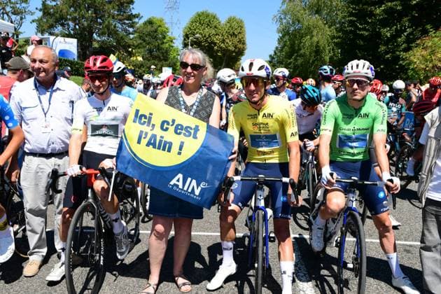 2025 Tour De L Ain Professional Cycling Race Robin Donze, in a white jersey, Tom Donnwirth, in a yellow jersey, and David Gaudu, in a green jersey, of the Groupama FDJ team participate in the Team Presentation of the 2025 Tour de l Ain UCI 2.1 professional cycling race. Stage 2 takes place between Saint Vulbas and Lelex Monts Jura in Saint Vulbas, France, on August 7, 2025. Saint Vulbas Ain France  Copyright: xRomainxDoucelinx originalFilename:doucelin-2025tour250807_npYMG.jpg