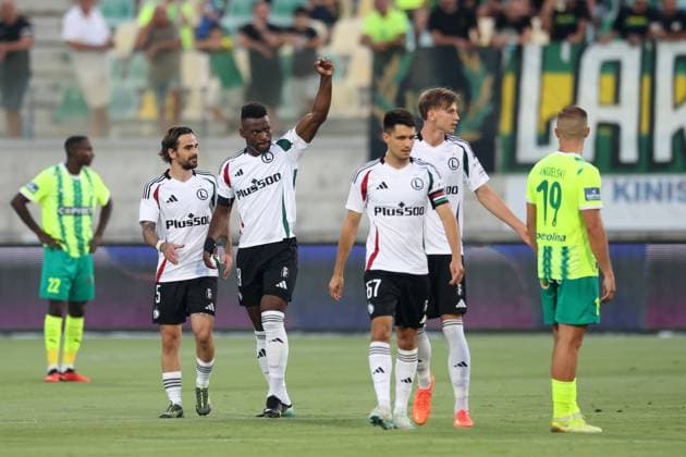 LARNAKA 07.08.2025 PIERWSZY MECZ III RUNDA ELIMINACYJNA LIGA EUROPY SEZON 2025 26: AEK LARNAKA - LEGIA WARSZAWA --- UEFA EUROPA LEAGUE THIRD QUALIFYING ROUND FIRST MATCH: AEK LARNACA - LEGIA WARSAW CLAUDE GONCALVES JEAN-PIERRE NSAME FOT. PIOTR KUCZA FOTOPYK NEWSPIX.PL --- newspix.pl POLAND OUT! 