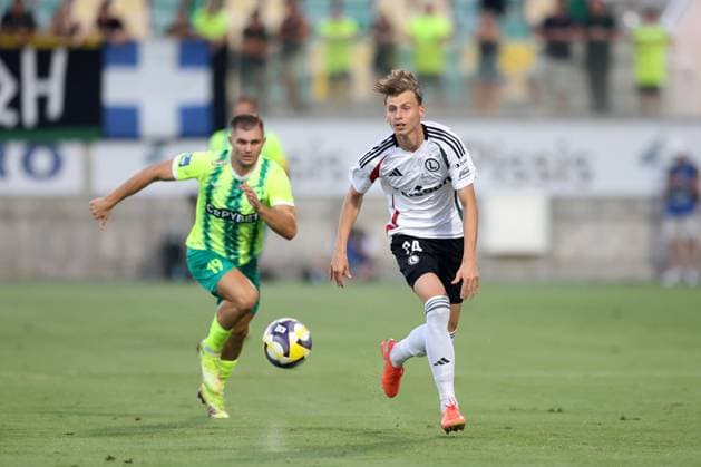 LARNAKA 07.08.2025 PIERWSZY MECZ III RUNDA ELIMINACYJNA LIGA EUROPY SEZON 2025 26: AEK LARNAKA - LEGIA WARSZAWA --- UEFA EUROPA LEAGUE THIRD QUALIFYING ROUND FIRST MATCH: AEK LARNACA - LEGIA WARSAW KAROL ANGIELSKI JAN ZIOLKOWSKI FOT. PIOTR KUCZA FOTOPYK NEWSPIX.PL --- newspix.pl POLAND OUT! 