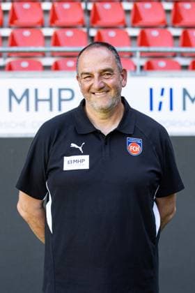 Frank Schmidt FC Heidenheim, Head Coach GER, FC Heidenheim 1846, Football, 1 Bundesliga, Portraettermin 2025 2026, 07 08 2025, DFB DFL regulations prohibit any use of photographs as image sequences GER, FC Heidenheim 1846, Football, 1 Bundesliga, Portraettermin 2025 2026, 07 08 2025 Heidenheim Copyright: xEibner-Pressefoto RogerxBuerkex EP_RBE