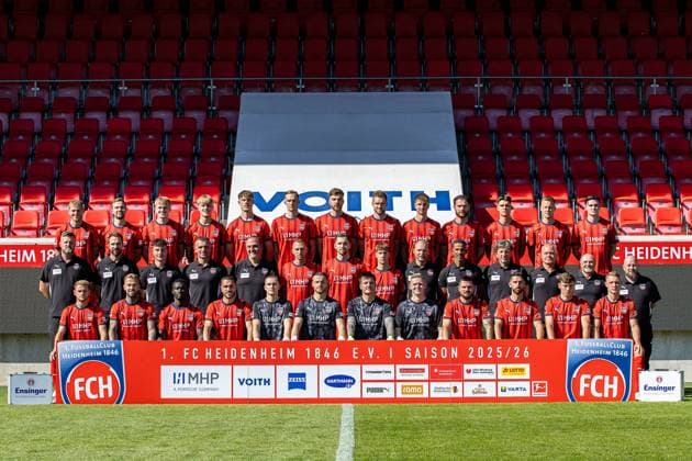 Back row from left Tim Siersleben, Benedikt Gimber, Mikkel Kaufmann, Nick Rothweiler, Adam Kölle, Maximilian Breunig, Julian Niehues, Patrick Mainka, Jan Schöppner, Budu Zivzivadze, Mathias Honsak, Adrian Beck, Thomas Keller Middle row from left Marc Weiss Physiotherapist , Roland Bosch Physiotherapist , Tobias Haeussler Athletic Trainer , Dieter Jarosch Co Trainer , Frank Schmidt Head Coach , Jonas Foehrenbach, Marvin Pieringer, Yannik Wagner, Alexander Raaf Team Manager , Said Lakhal Athletic Trainer , Bernd Weng Goalkeeper Coach , Udo Tiefenbacher Team Doctor , Bernhard Raab Co-coach , Manuel Henck Equipment manager Front row from left Leonardo Scienza, Niklas Dorsch, Sirlord Conteh, Arijon Ibrahimovic, Frank Feller, Diant Ramaj, Kevin Mueller, Paul Tschernuth, Marnon Busch, Stefan Schimmer, Luca Kerber, Luka Janes Missing Omar TraorÃ , Andreas Heintzen Team doctor GER, FC Heidenheim 1846, Football, 1 Bundesliga, Portraettermin 2025 2026 Team photo, 07 08 2025, DFB DFL regulations prohibit any use of photographs as image sequences GER, FC Heidenheim 1846, Football, 1 Bundesliga, Portraettermin 2025 2026, Team photo, 07 08 2025 Heidenheim Copyright: xEibner-Pressefoto RogerxBuerkex EP_RBE