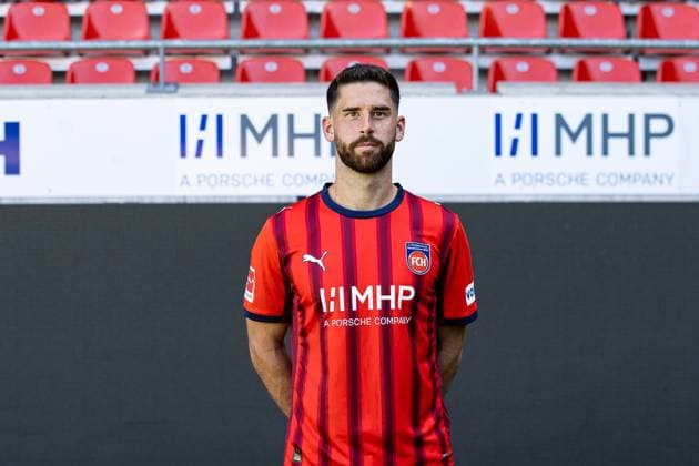 Stefan Schimmer FC Heidenheim, 09 GER, FC Heidenheim 1846, Football, 1 Bundesliga, Portraettermin 2025 2026, 07 08 2025, DFB DFL regulations prohibit any use of photographs as image sequences GER, FC Heidenheim 1846, Football, 1 Bundesliga, Portraettermin 2025 2026, 07 08 2025 Heidenheim Copyright: xEibner-Pressefoto RogerxBuerkex EP_RBE