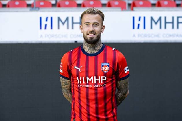 Niklas Dorsch FC Heidenheim, 30 GER, FC Heidenheim 1846, Football, 1 Bundesliga, Portraettermin 2025 2026, 07 08 2025, DFB DFL regulations prohibit any use of photographs as image sequences GER, FC Heidenheim 1846, Football, 1 Bundesliga, Portraettermin 2025 2026, 07 08 2025 Heidenheim Copyright: xEibner-Pressefoto RogerxBuerkex EP_RBE