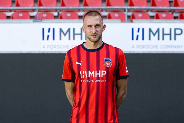 Jonas Foehrenbach FC Heidenheim, 19 GER, FC Heidenheim 1846, Football, 1 Bundesliga, Portraettermin 2025 2026, 07 08 2025, DFB DFL regulations prohibit any use of photographs as image sequences GER, FC Heidenheim 1846, Football, 1 Bundesliga, Portraettermin 2025 2026, 07 08 2025 Heidenheim Copyright: xEibner-Pressefoto RogerxBuerkex EP_RBE
