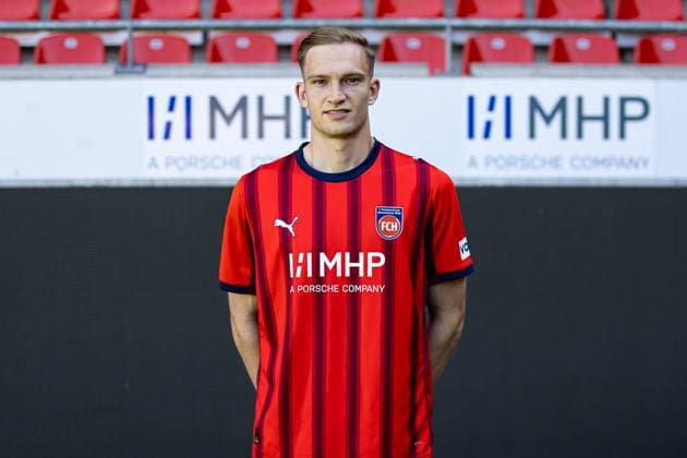 Maximilian Breunig FC Heidenheim, 14 GER, FC Heidenheim 1846, Football, 1 Bundesliga, Portraettermin 2025 2026, 07 08 2025, DFB DFL regulations prohibit any use of photographs as image sequences GER, FC Heidenheim 1846, Football, 1 Bundesliga, Portraettermin 2025 2026, 07 08 2025 Heidenheim Copyright: xEibner-Pressefoto RogerxBuerkex EP_RBE