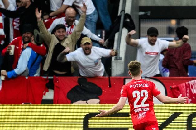 250807 Saevar Atli Magnusson of Brann celebrates after 0 2 during the UEFA Champions League qualifier football match between Häcken and Brann on August 7, 2025 in Göteborg Photo Carl Sandin BILDBYRAN kod CS CS0748 fotboll football soccer fotball uefa europa league europa league häcken brann bbeng jubel  Copyright: CARLxSANDIN BB250807CS072