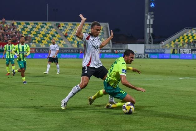 2025.08.07 Larnaka, Cypr pilka nozna Liga Europy kwalifikacje sezon 2025 2026 AEK Larnaka - Legia Warszawa N z Steve Kapuadi Hrvoje Milicevic Foto Wojciech Dobrzynski PressFocus PressFocus 2025.08.07 Larnaca, Cyprus Europa League second qualifying round season 2025 2026 AEK Larnaca - Legia Warsaw Credit: Wojciech Dobrzynski PressFocus PressFocus NEWSPIX.PL --- newspix.pl POLAND OUT! 