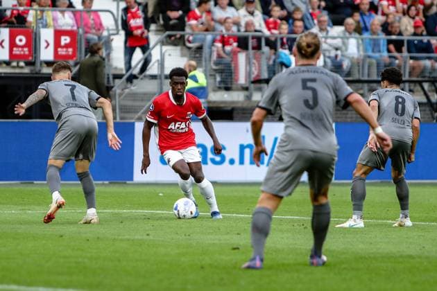 ALKMAAR , 07-08-2025 , AFAS Stadium , season 2025 2026 , UEFA Europa Conference League , third qualifying round, match between AZ and FC Vaduz , Vaduz player Dominik Schwizer, AZ player Ernest Poku, AZ - Vaduz  x30417353x Copyright:
