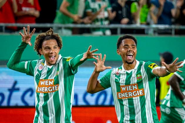 SOCCER - UEFA ECL, Rapid vs Dundee VIENNA,AUSTRIA,07.AUG.25 - SOCCER - UEFA Conference League, qualification, SK Rapid Wien vs Dundee United FC. Image shows the rejoicing of Janis Antiste and Petter Nosa Dahl (Rapid).  GEPAxpictures xKevinxHackner