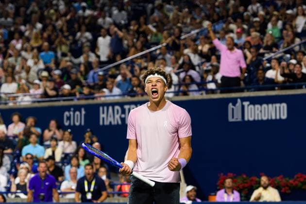 August 7, 2025, Toronto, Ontario, Canada: BEN SHELTON of the US celebrates his victory against Karen Khachanov during the final at the National Bank Open Presented by Rogers at Sobeys Stadium. Toronto Canada - ZUMAr228 20250807_znp_r228_004 Copyright: xVasiliyxRyabykhx