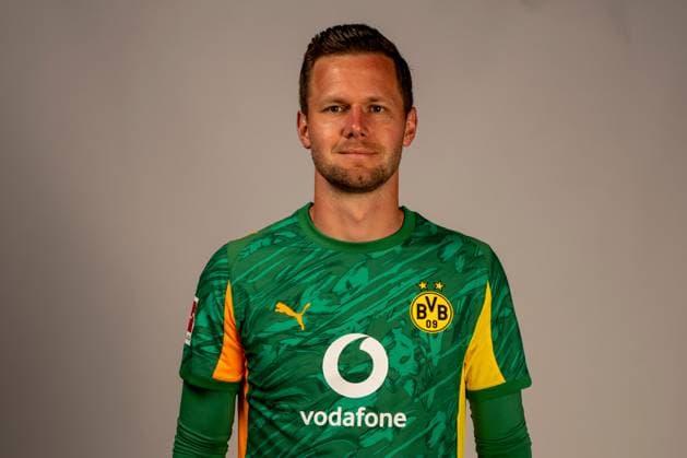 Borussia Dortmund 1 BL, portrait date 2025 2026 Borussia Dortmund 1 BL, portrait date 2025 2026 Patrick Drewes Borussia Dortmund 1 BL, portrait date 2025 2026 Photo Borussia Dortmund Hendrik Deckers via Revierfoto Dortmund Training ground Hohenbuschei North Rhine-Westphalia Germany Poolfoto Borussia Dortmund Hendrik Deck ,EDITORIAL USE ONLY