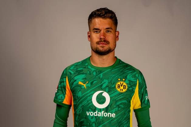 Borussia Dortmund 1 BL, portrait date 2025 2026 Borussia Dortmund 1 BL, portrait date 2025 2026 Alexander Meyer Borussia Dortmund 1 BL, portrait date 2025 2026 Photo Borussia Dortmund Hendrik Deckers via Revierfoto Dortmund Training ground Hohenbuschei North Rhine-Westphalia Germany Poolfoto Borussia Dortmund Hendrik Deck ,EDITORIAL USE ONLY