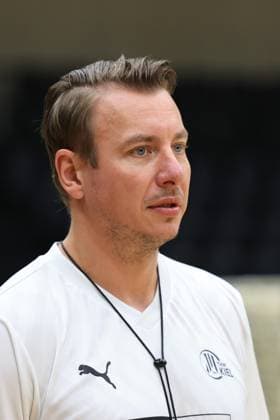 HANDBALL - HBL, Kiel, training camp GRAZ,AUSTRIA,08.AUG.25 - HANDBALL - HBL Handball-Bundesliga, THW Kiel, training. Image shows head coach Filip Jicha (Kiel).  GEPAxpictures xMarioxBuehner-Weinrauch