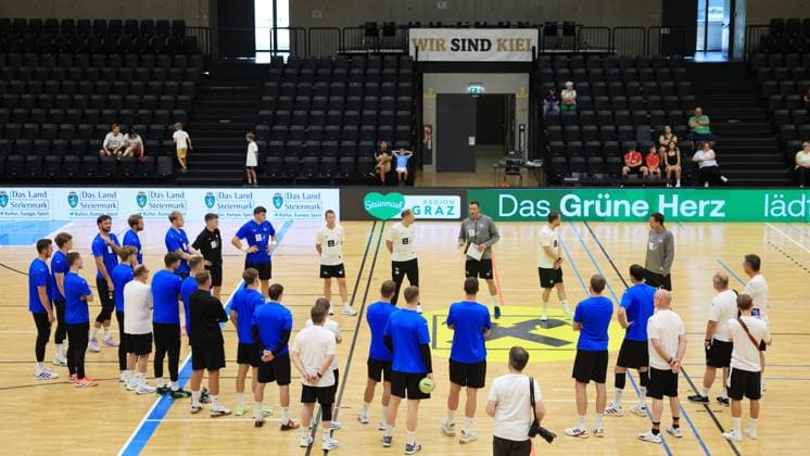 HANDBALL - HBL, Kiel, training camp GRAZ,AUSTRIA,08.AUG.25 - HANDBALL - HBL Handball-Bundesliga, THW Kiel, training. Image shows the team of Kiel.  GEPAxpictures xMarioxBuehner-Weinrauch