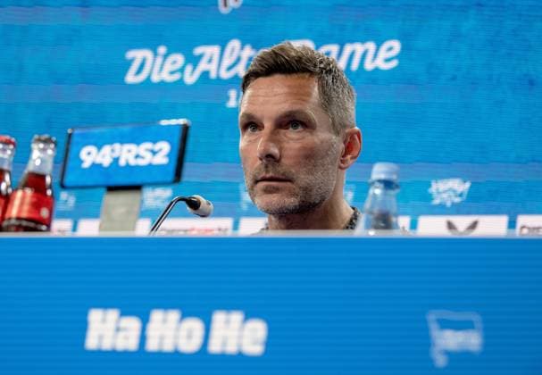 Soccer, Men, Season 2025 26, 2 Bundesliga, Hertha BSC, Press conference before the match against Karlsruher SC, in the picture coach Stefan Leitl Hertha BSC , 08 08 2025, Copyright: xSebastianxRäppold MatthiasxKochx