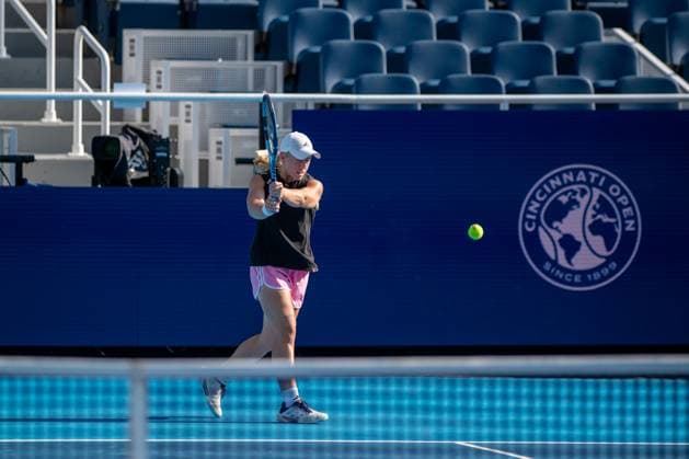 Cincinnati Open: Sonay Kartal And Caroline Garcia Practice Sonay Kartal practices with Caroline Garcia before their Round 1 match at the Cincinnati Open in Mason, Ohio, on August 8, 2025. Mason Ohio United States  Copyright: xJasonxWhitmanx originalFilename:whitman-cincinna250808_npfBC.jpg