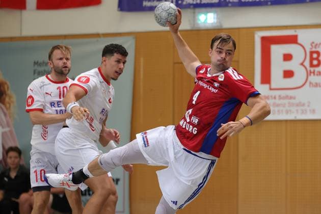 IHC 2025 HSV Hamburg vs Kolstad IL 08 08 25 Andreas Magaard Nr 04, Hamburger Sport Verein Hamburg , Adam Blanche Nr 02, Kolstad IL IHC 2025 HSV Hamburg vs Kolstad IL, KGS Sporthalle on 08 08 25 Copyright: xBEAUTIFULxSPORTS MarioxM.xKobergx
