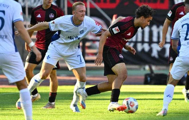 08 08 2025 Soccer Season 2025 2026 2 Soccer Bundesliga 02 Matchday 1 FC Nürnberg FCN Club SV Darmstadt 98 SVD Lilien Sportfoto Zink xwoxzix DFL regulations prohibit any use of photographs as image sequences and or quasi video only for editorial use Isac Lidberg 7, SV Darmstadt 98 D98 SV98 Rafael Lubach 18, 1 FC Nürnberg FCN