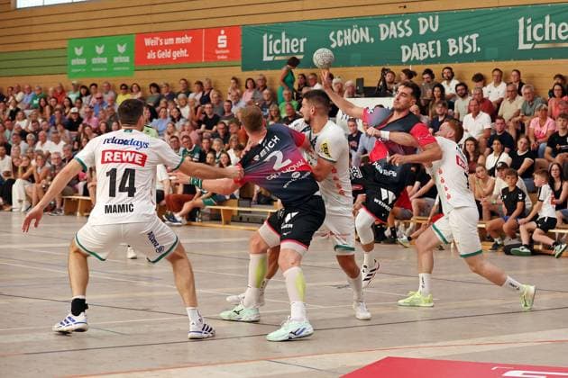 08 08 2025, xovx, Handball Lindencup 2025, HSG Wetzlar SC DHfK Leipzig v l Marko Mamic SC DHfK Leipzig , Nikola Grahovac HSG Wetzlar , Luka Rogan SC DHfK Leipzig , Leonard Zaum HSG Wetzlar , Tomas Piroch SC DHfK Leipzig Linden Stadthalle Hessen Germany EN