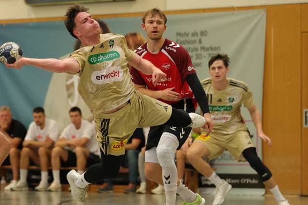 IHC 2025 TSV Hannover Burgdorf vs Aalborg Handbold 08 08 25 Leif Tissier Nr 07, TSV Hannover Burgdorf , Sander Sagosen Nr 05, Aalborg Handbold IHC 2025 TSV Hannover Burgdorf vs Aalborg Handbold, KGS Sporthalle on 08 08 25 Copyright: xBEAUTIFULxSPORTS MarioxM.xKobergx