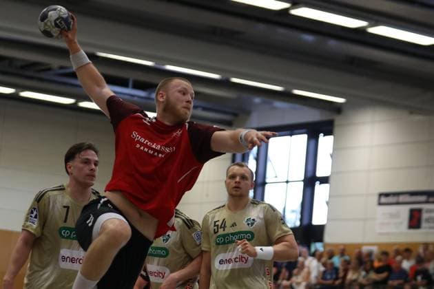 IHC 2025 TSV Hannover Burgdorf vs Aalborg Handbold 08 08 25 Felix Möller Nr 20, Aalborg Handbold IHC 2025 TSV Hannover Burgdorf vs Aalborg Handbold, KGS Sporthalle on 08 08 25 Copyright: xBEAUTIFULxSPORTS MarioxM.xKobergx