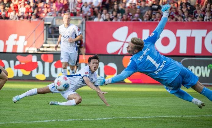 08 08 2025 Soccer Season 2025 2026 2 Soccer Bundesliga 02 Matchday 1 FC Nürnberg FCN Club SV Darmstadt 98 SVD Lilien Sportfoto Zink xwoxzix DFL regulations prohibit any use of photographs as image sequences and or quasi video only for editorial use Hiroki Akiyama 16, SV Darmstadt 98 D98 SV98 Jan Reichert 1, 1 FC Nürnberg FCN Chance Torchance