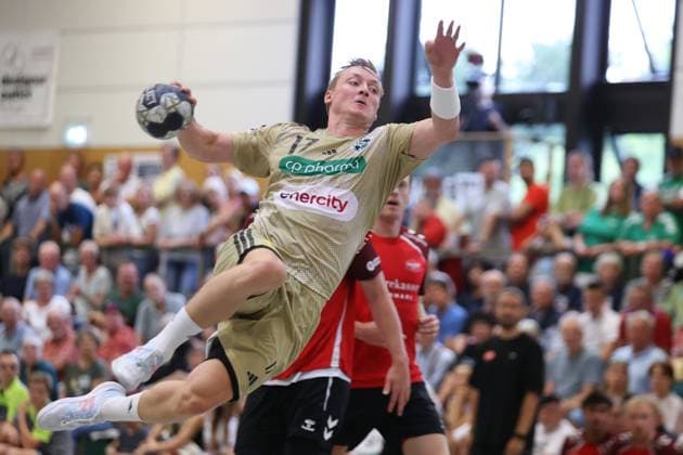IHC 2025 TSV Hannover Burgdorf vs Aalborg Handbold 08 08 25 August Baskar Pedersen Nr 17, TSV Hannover Burgdorf IHC 2025 TSV Hannover Burgdorf vs Aalborg Handbold, KGS Sporthalle on 08 08 25 Copyright: xBEAUTIFULxSPORTS MarioxM.xKobergx