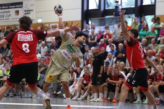 IHC 2025 TSV Hannover Burgdorf vs Aalborg Handbold 08 08 25 Sindre Aho Nr 27, TSV Hannover Burgdorf vs Vetle Rönningen Nr 08, Aalborg Handbold and Mads Hoxer Nr 14, Aalborg Handbold IHC 2025 TSV Hannover Burgdorf vs Aalborg Handbold, KGS Sporthalle on 08 08 25 Copyright: xBEAUTIFULxSPORTS MarioxM.xKobergx