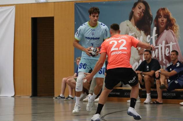 08 08 2025, xgox, Handball Heide Cup, VfL Gummersbach Kadetten Schaffhausen emspor v l Julian Koester Köster, Gummersbach, 7 Schneverdingen
