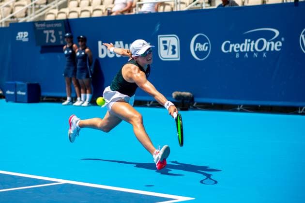 Cincinnati Open: Round 1 Matcch Varvara Gracheva (FRA) Vs Katie Volynets (USA) Katie Volynets is seen during the Round 1 tennis match between Varvara Gracheva (FRA) and Katie Volynets (USA) at the Cincinnati Open in Mason, Ohio, on August 8, 2025. mason Ohio United States  Copyright: xJasonxWhitmanx originalFilename:whitman-cincinna250808_npMNO.jpg