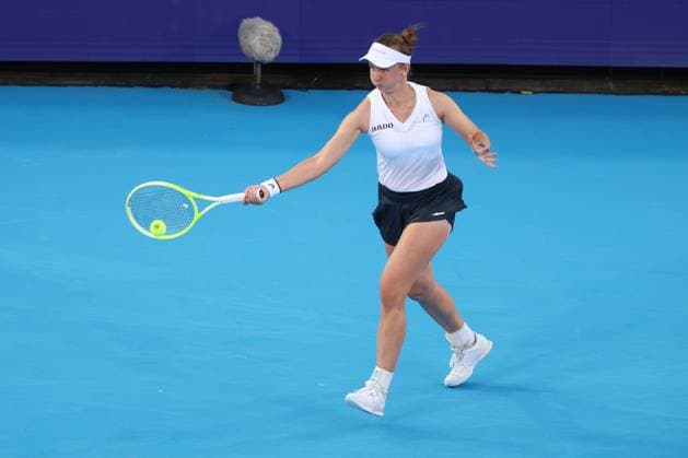 August 8, 2025, Mason, Ohio, USA: Mason, Ohio; Cincinnati Open Tennis Tournament - 2025 08 08 - Barbora Krejcikova plays a ball against opponent Alycia Parks. - ZUMAPress Mason USA - ZUMAn24_ 20250808_zaf_n24_305 Copyright: xWallyxNellx