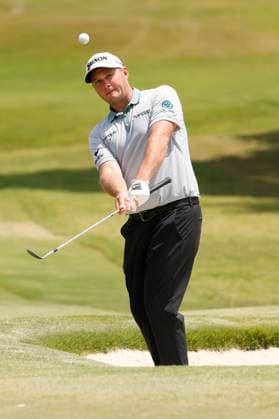 MEMPHIS, TN - AUGUST 08: Sepp Straka of Austria hits from the bunker on No. 17 during the second round of the FedEx St. Jude Championship, August 8, 2025, at TPC Southward in Memphis, Tennessee. (Photo by Matthew Maxey Icon Sportswire) GOLF: AUG 08 PGA, Golf Herren FedEx Cup Playoffs - FedEx St. Jude Championship EDITORIAL USE ONLY Icon250808074
