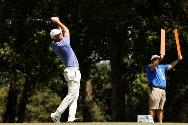 MEMPHIS, TN - AUGUST 08: Scottie Scheffler of United States watches his tee shot on No. 7 during the second round of the FedEx St. Jude Championship, August 8, 2025, at TPC Southward in Memphis, Tennessee. (Photo by Matthew Maxey Icon Sportswire) GOLF: AUG 08 PGA, Golf Herren FedEx Cup Playoffs - FedEx St. Jude Championship EDITORIAL USE ONLY Icon250808036