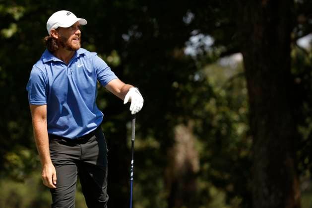 MEMPHIS, TN - AUGUST 08: Tommy Fleetwood of England leans on his driver as he watches his shot from the No. 7 tee box during the second round of the FedEx St. Jude Championship, August 8, 2025, at TPC Southward in Memphis, Tennessee. (Photo by Matthew Maxey Icon Sportswire) GOLF: AUG 08 PGA, Golf Herren FedEx Cup Playoffs - FedEx St. Jude Championship EDITORIAL USE ONLY Icon250808030