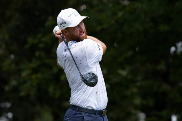 MEMPHIS, TN - AUGUST 08: Chris Kirk of United States watches his tee shot on No. 7 during the second round of the FedEx St. Jude Championship, August 8, 2025, at TPC Southward in Memphis, Tennessee. (Photo by Matthew Maxey Icon Sportswire) GOLF: AUG 08 PGA, Golf Herren FedEx Cup Playoffs - FedEx St. Jude Championship EDITORIAL USE ONLY Icon250808043