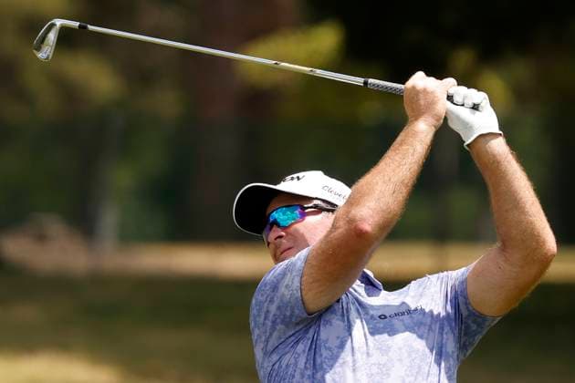 MEMPHIS, TN - AUGUST 08: Ryan Fox of New Zealand watches his second shot on No. 3 as images of clouds reflect off his sunglasses during the second round of the FedEx St. Jude Championship, August 8, 2025, at TPC Southward in Memphis, Tennessee. (Photo by Matthew Maxey Icon Sportswire) GOLF: AUG 08 PGA, Golf Herren FedEx Cup Playoffs - FedEx St. Jude Championship EDITORIAL USE ONLY Icon250808062