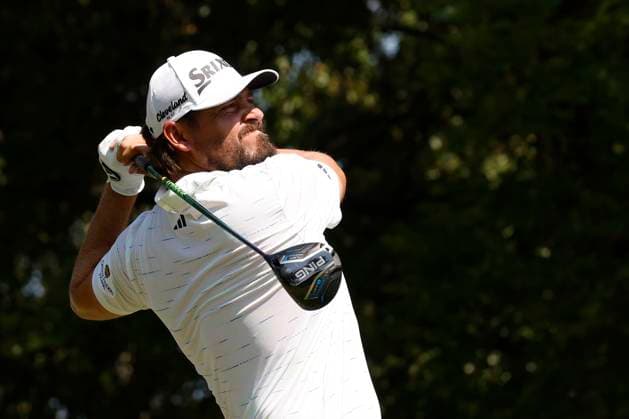 MEMPHIS, TN - AUGUST 08: Andrew Novak of United States hits his tee shot on No. 7 during the second round of the FedEx St. Jude Championship, August 8, 2025, at TPC Southward in Memphis, Tennessee. (Photo by Matthew Maxey Icon Sportswire) GOLF: AUG 08 PGA, Golf Herren FedEx Cup Playoffs - FedEx St. Jude Championship EDITORIAL USE ONLY Icon250808025