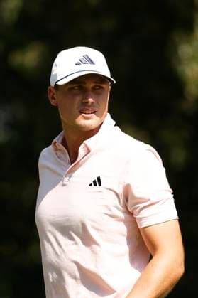 MEMPHIS, TN - AUGUST 08: Ludvig berg of Sweden looks down the No. 7 fairway during the second round of the FedEx St. Jude Championship, August 8, 2025, at TPC Southward in Memphis, Tennessee. (Photo by Matthew Maxey Icon Sportswire) GOLF: AUG 08 PGA, Golf Herren FedEx Cup Playoffs - FedEx St. Jude Championship EDITORIAL USE ONLY Icon250808024