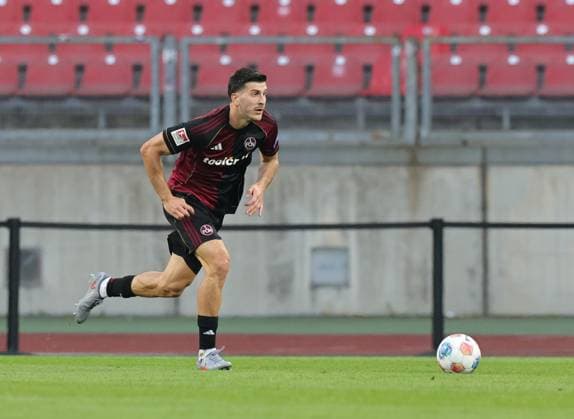 08 08 2025 Soccer Season 2025 2026 2 Soccer Bundesliga 02 Matchday 1 FC Nürnberg FCN Club SV Darmstadt 98 SVD Lilien Sportfoto Zink DaMa xdaxmax DFL regulations prohibit any use of photographs as image sequences and or quasi video only for editorial use Luka Lochoshvili 24, 1 FC Nürnberg FCN Freisteller Einzelbild